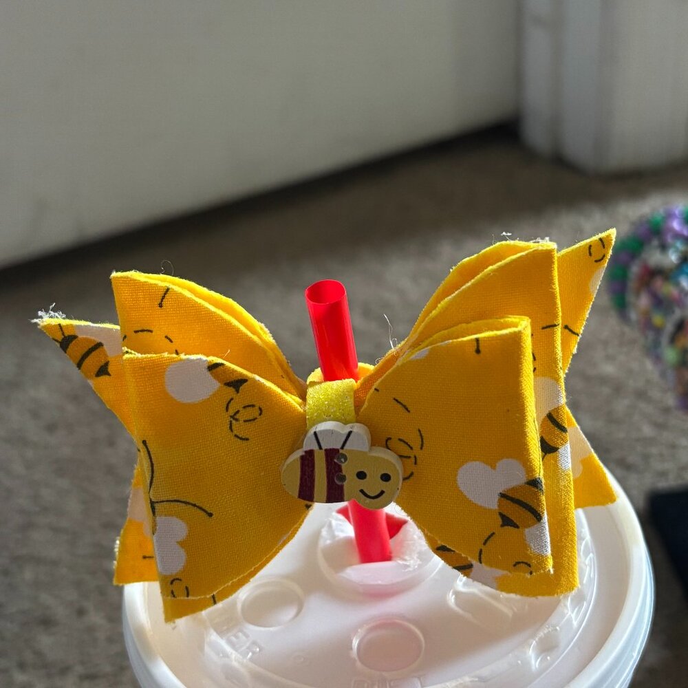 Handmade Bumble Bee Straw Topper - Picture 1 of 3
